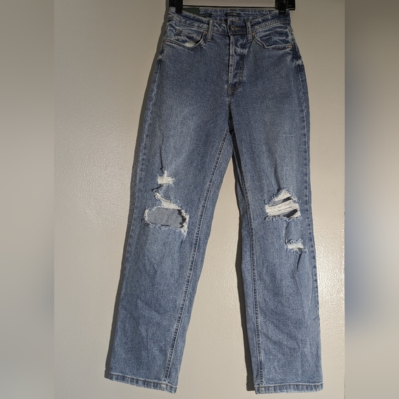 Women's Super High Rise Distressed Jean. size 4 - Picture 1 of 8